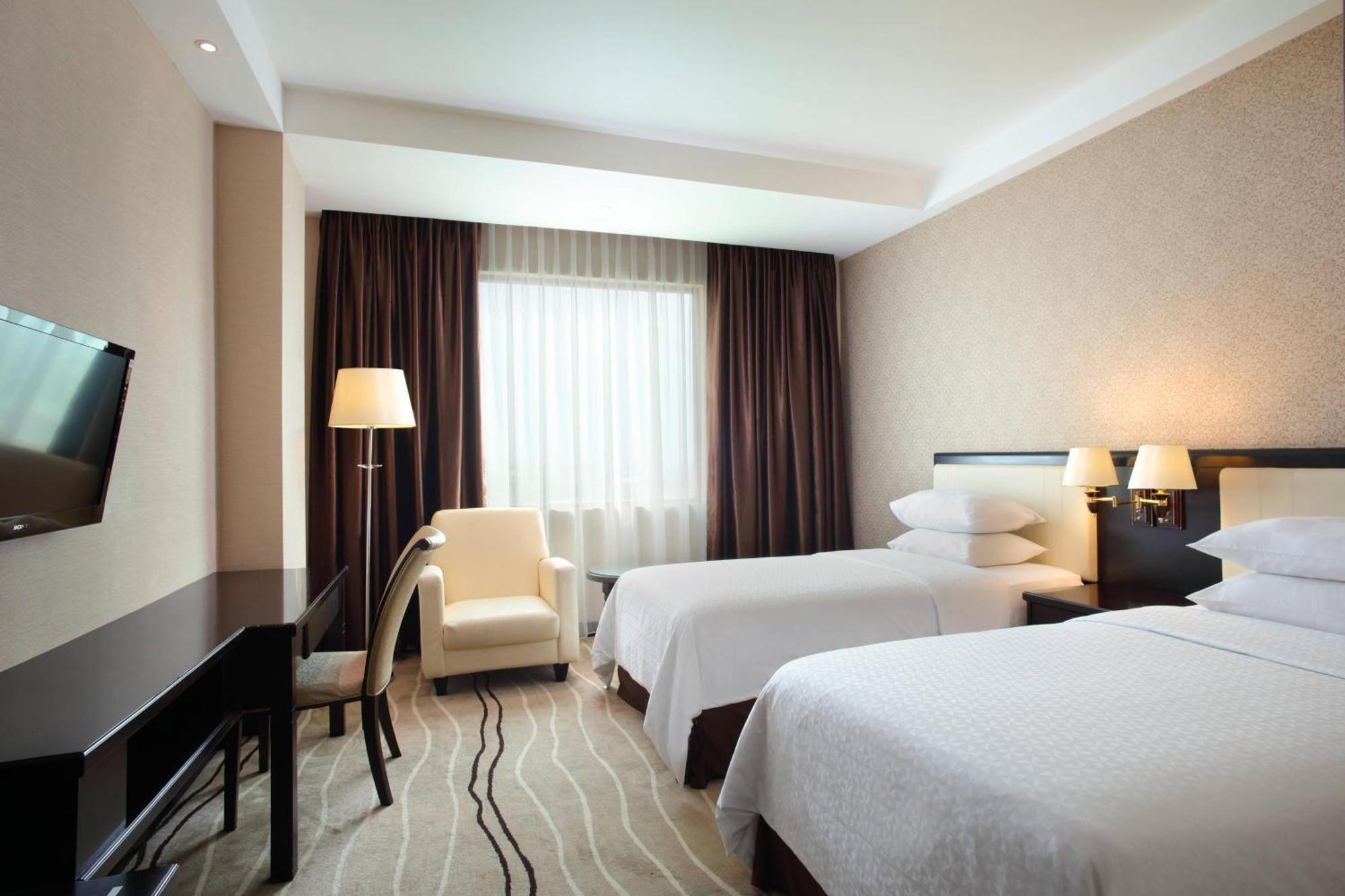 Four Points By Sheraton Medan Zewnętrze zdjęcie