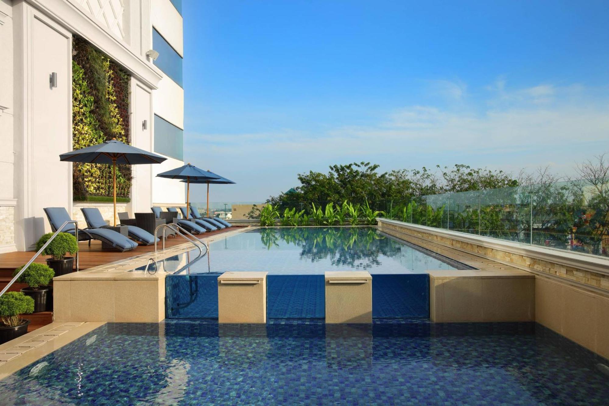 Four Points By Sheraton Medan Zewnętrze zdjęcie
