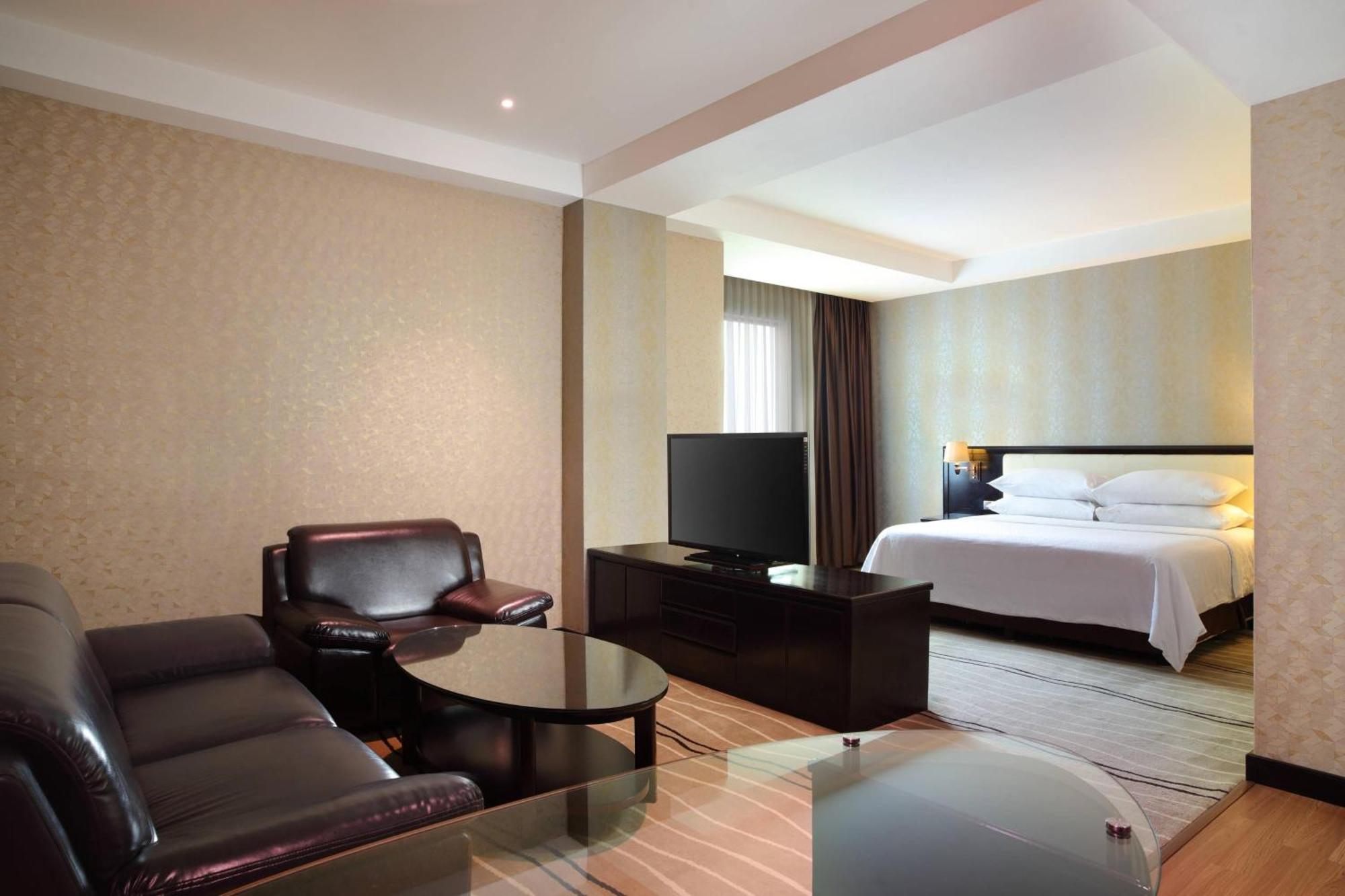 Four Points By Sheraton Medan Zewnętrze zdjęcie
