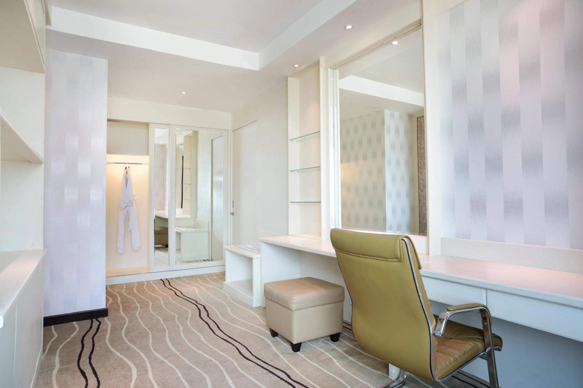 Four Points By Sheraton Medan Zewnętrze zdjęcie