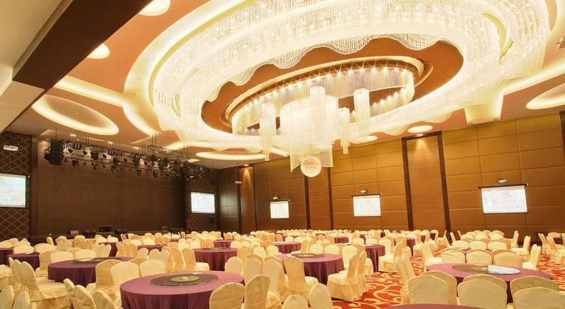 Four Points By Sheraton Medan Zewnętrze zdjęcie