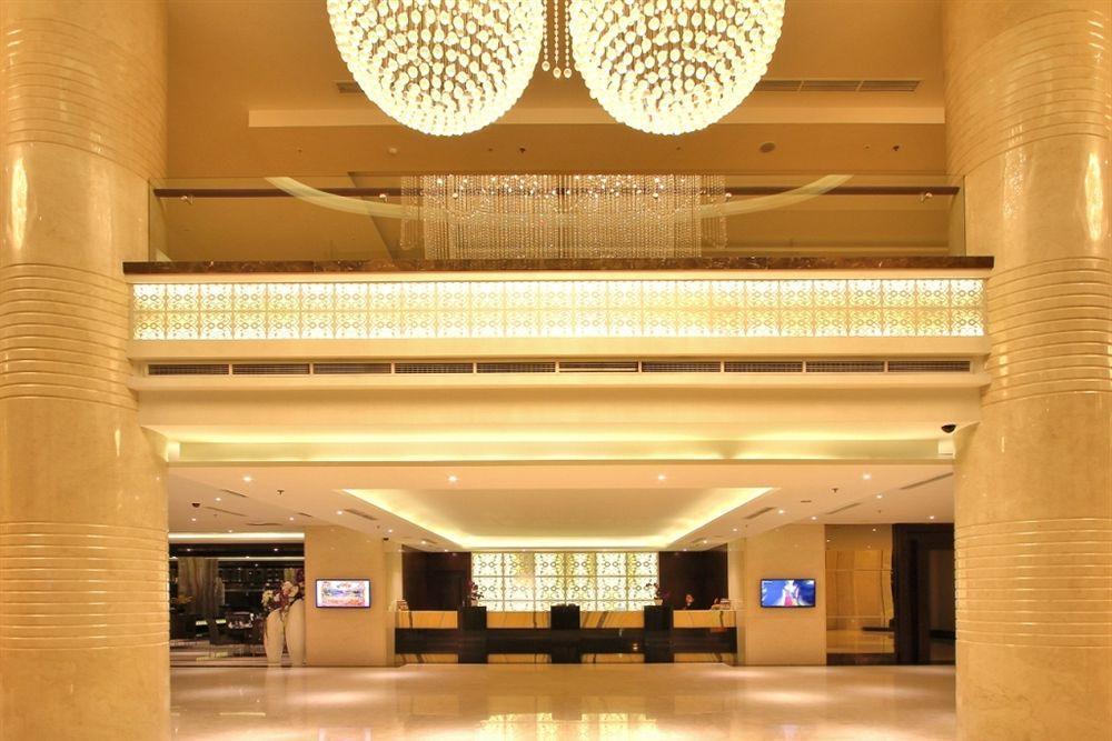 Four Points By Sheraton Medan Zewnętrze zdjęcie